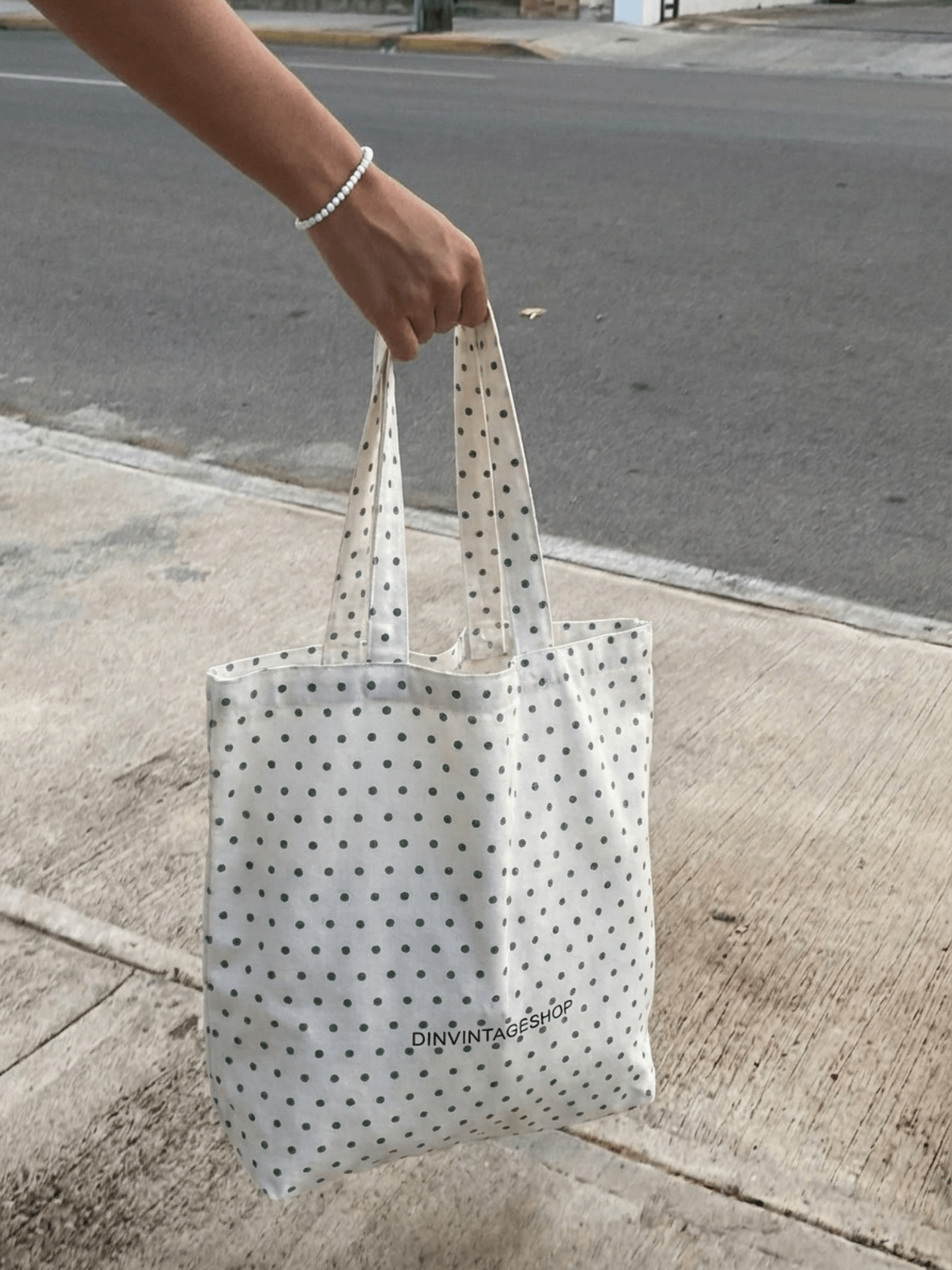 TOTEBAG - GREEN DOTS