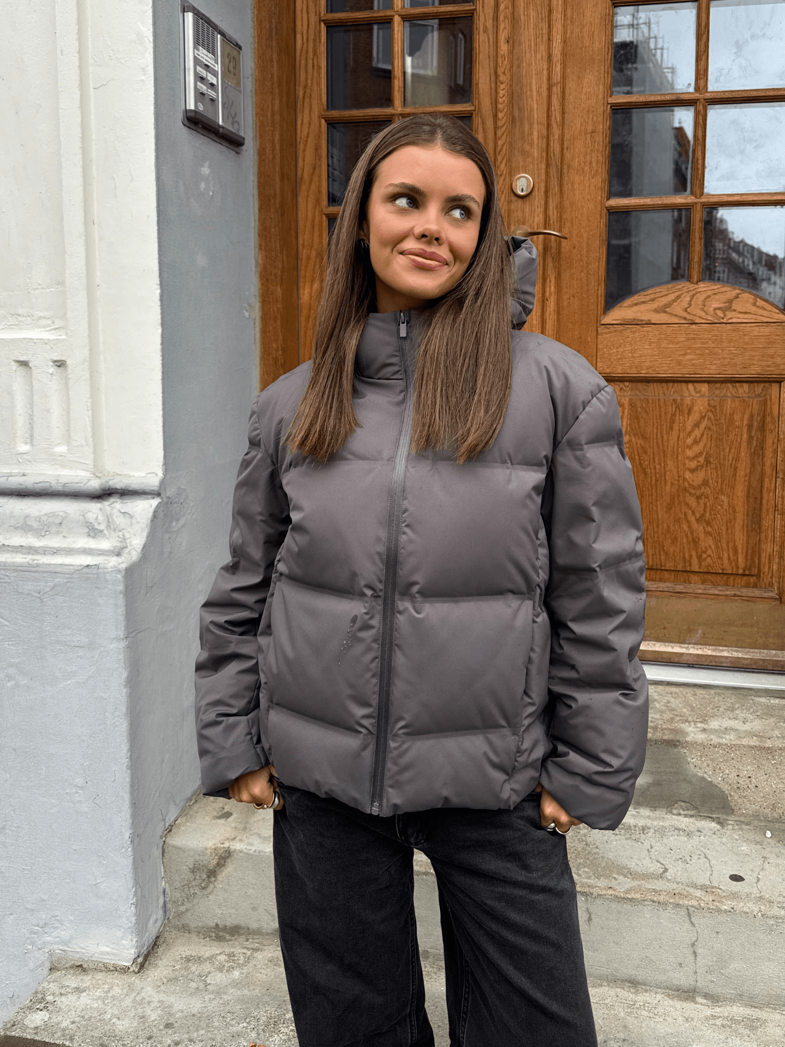 ISA PUFFER JACKET - BLACK