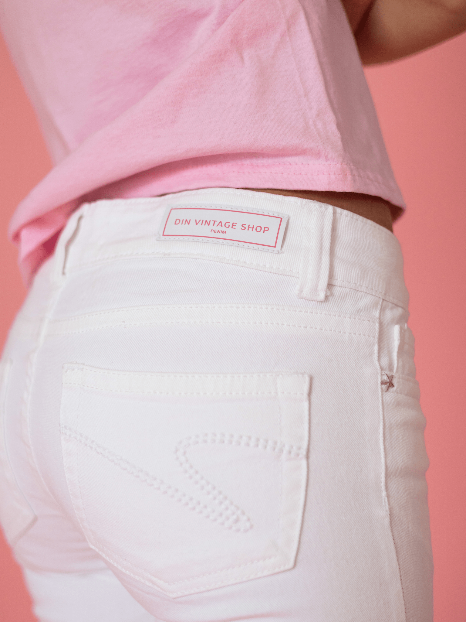 ERIKA LOW BOOTCUT JEANS - WHITE