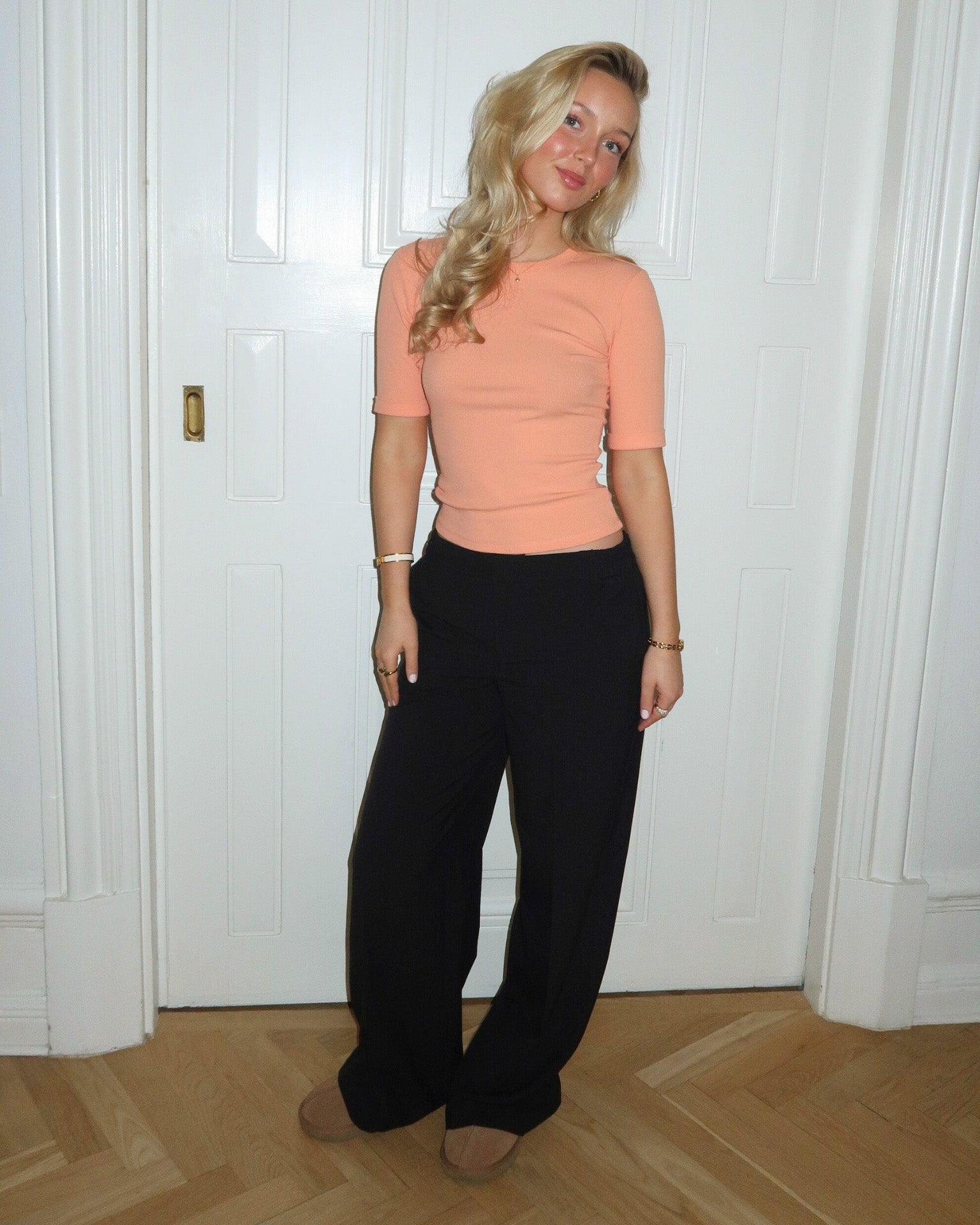 Bella suit pant i sort med low waist og lige ben