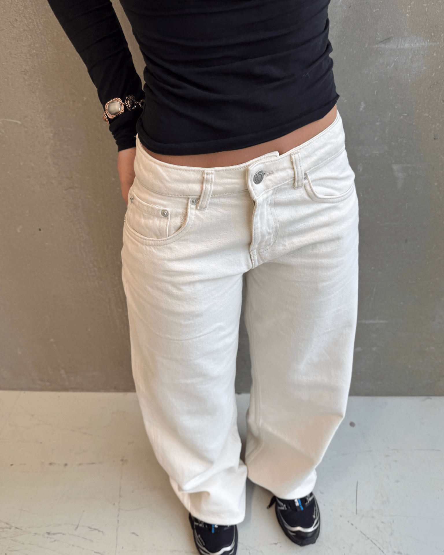 ESTHER JEANS - OFF WHITE