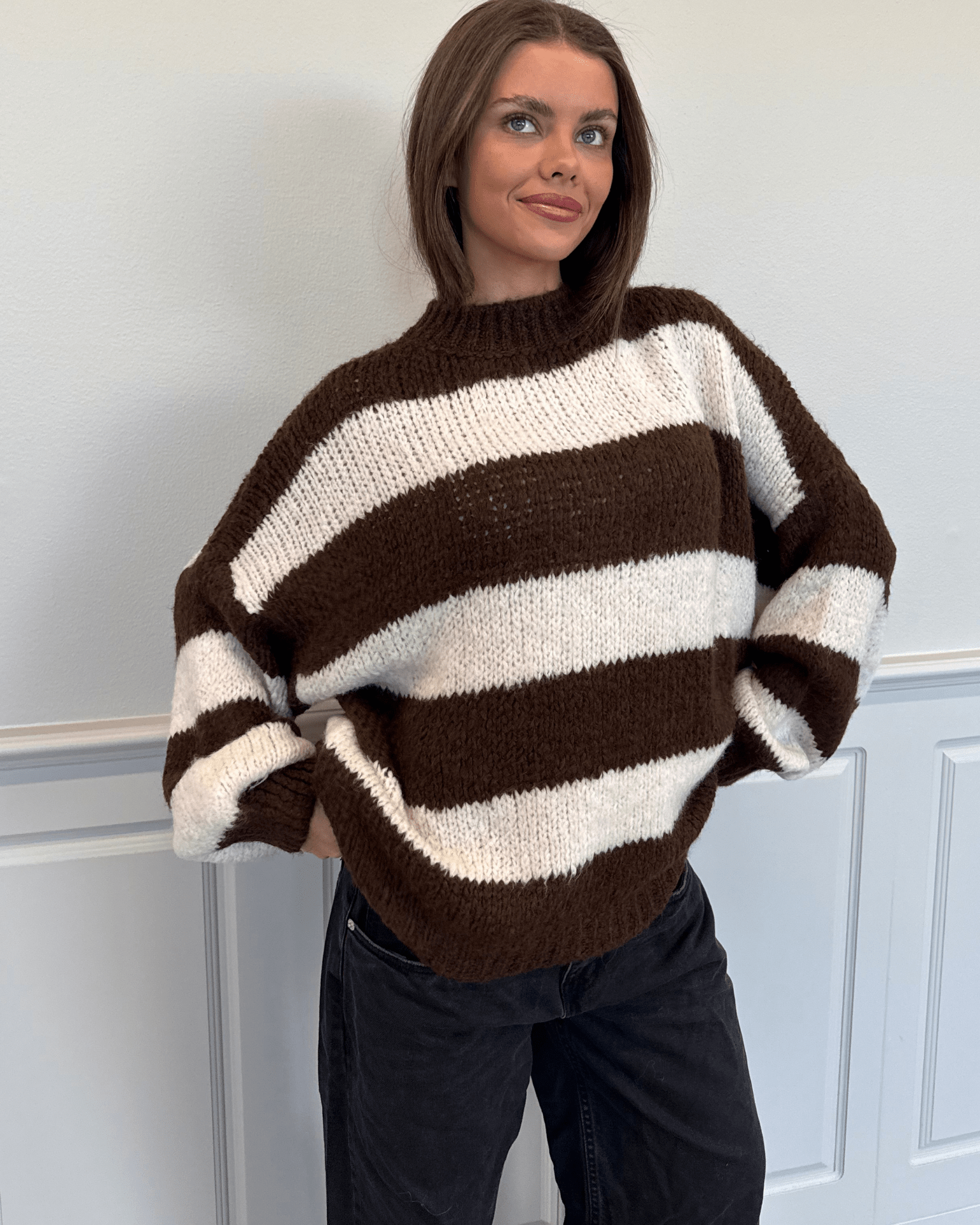 ELSIE STRIPE KNIT - BROWN/OFFWHITE