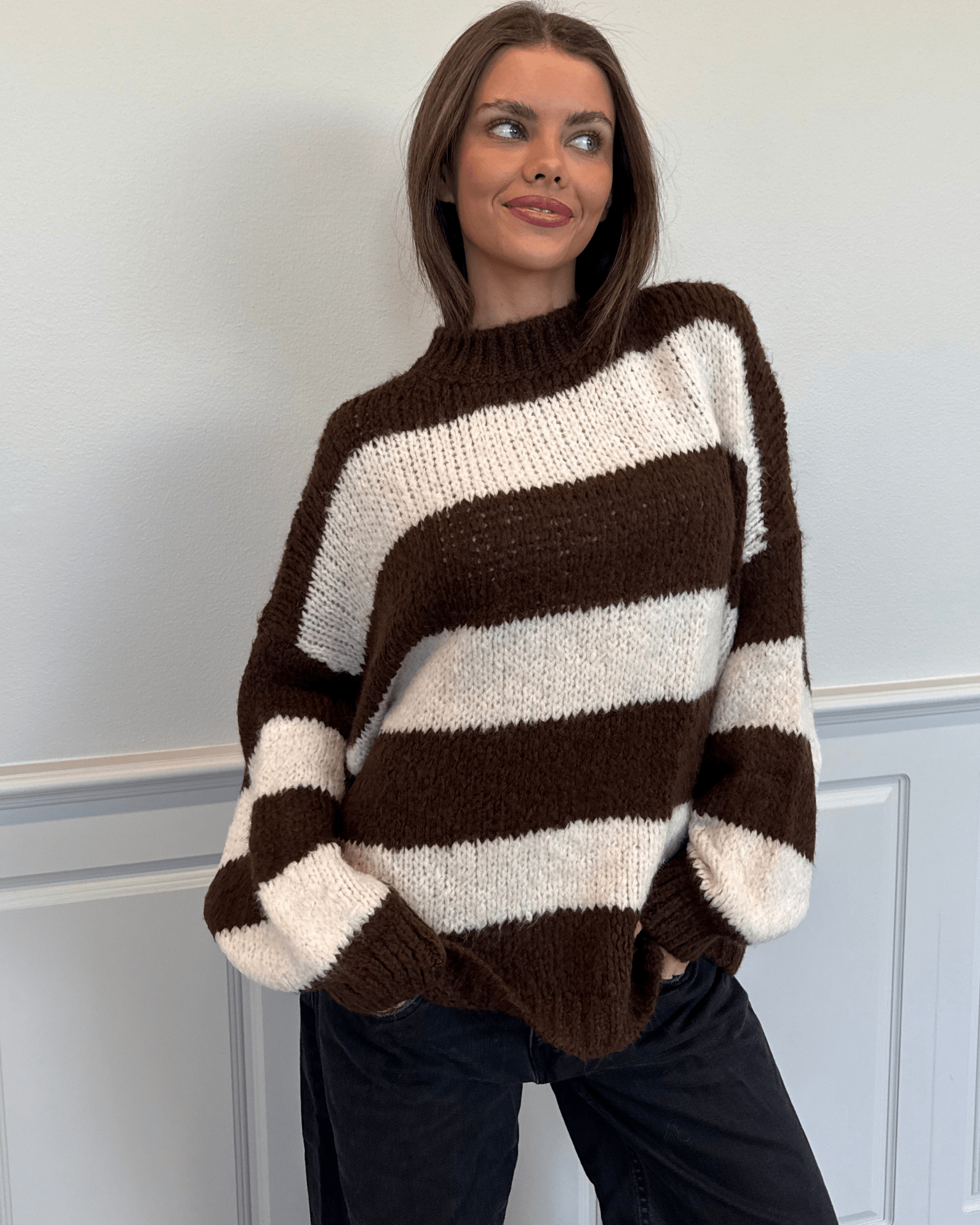 ELSIE STRIPE KNIT - BROWN/OFFWHITE
