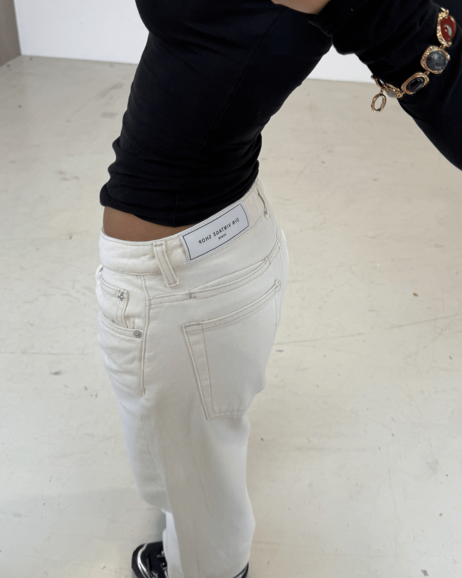 ESTHER JEANS - OFF WHITE