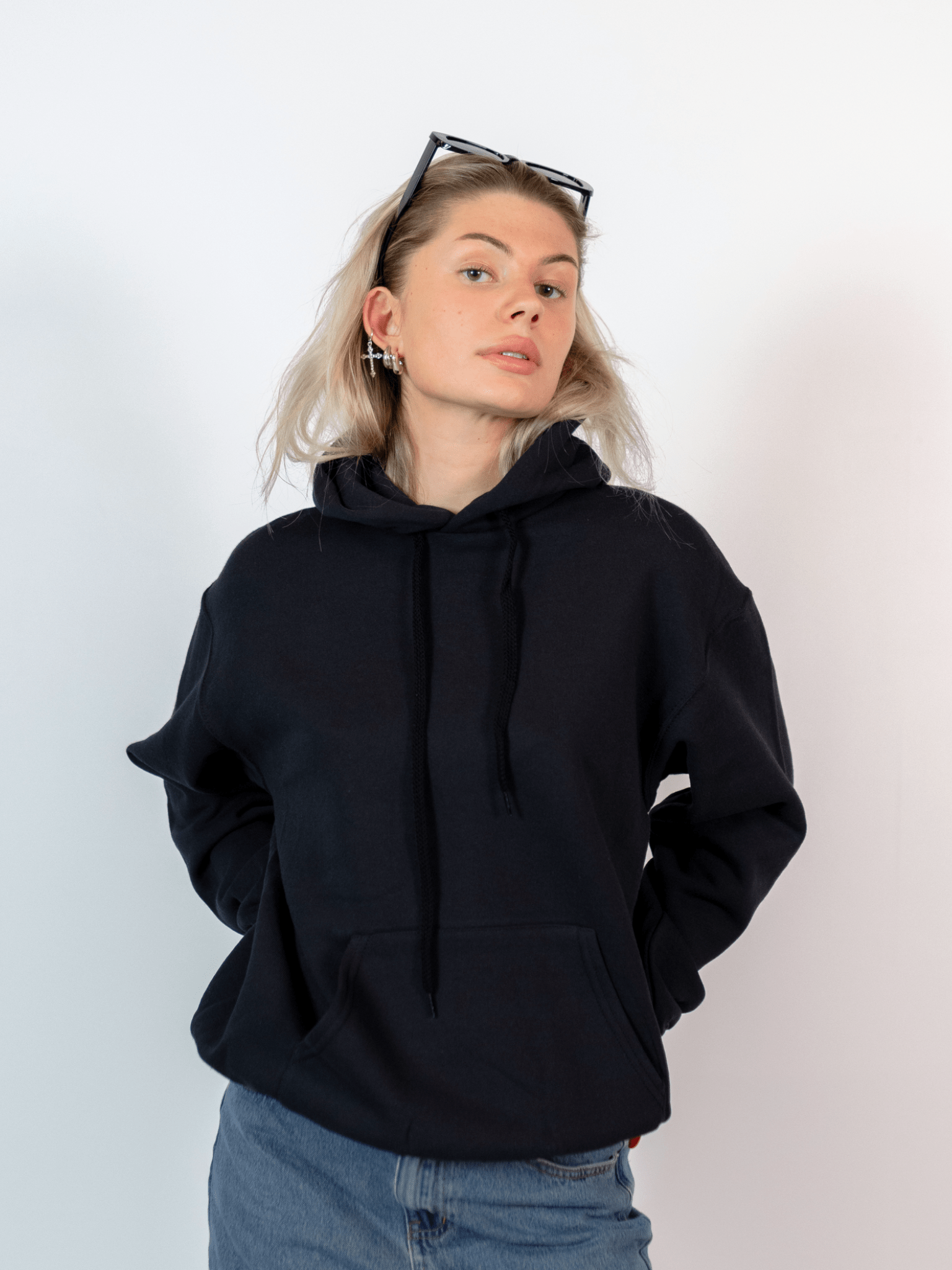 SUPERMODEL'S HOODIE (back print) - BLACK
