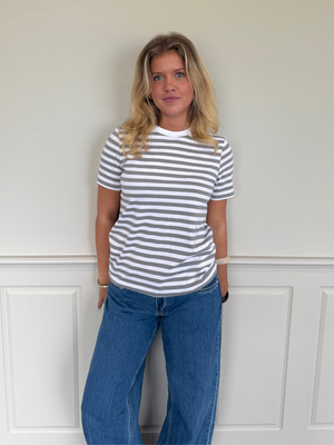 RIA STRIPE TEE - GREY/BRIGHT WHITE