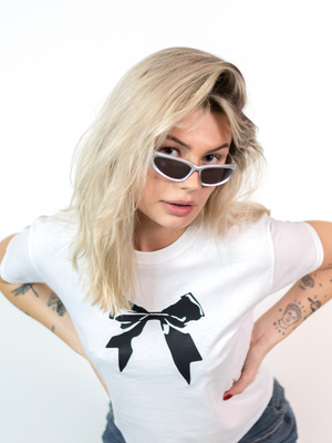 GRUNGE BOW, BABY TEE - WHITE