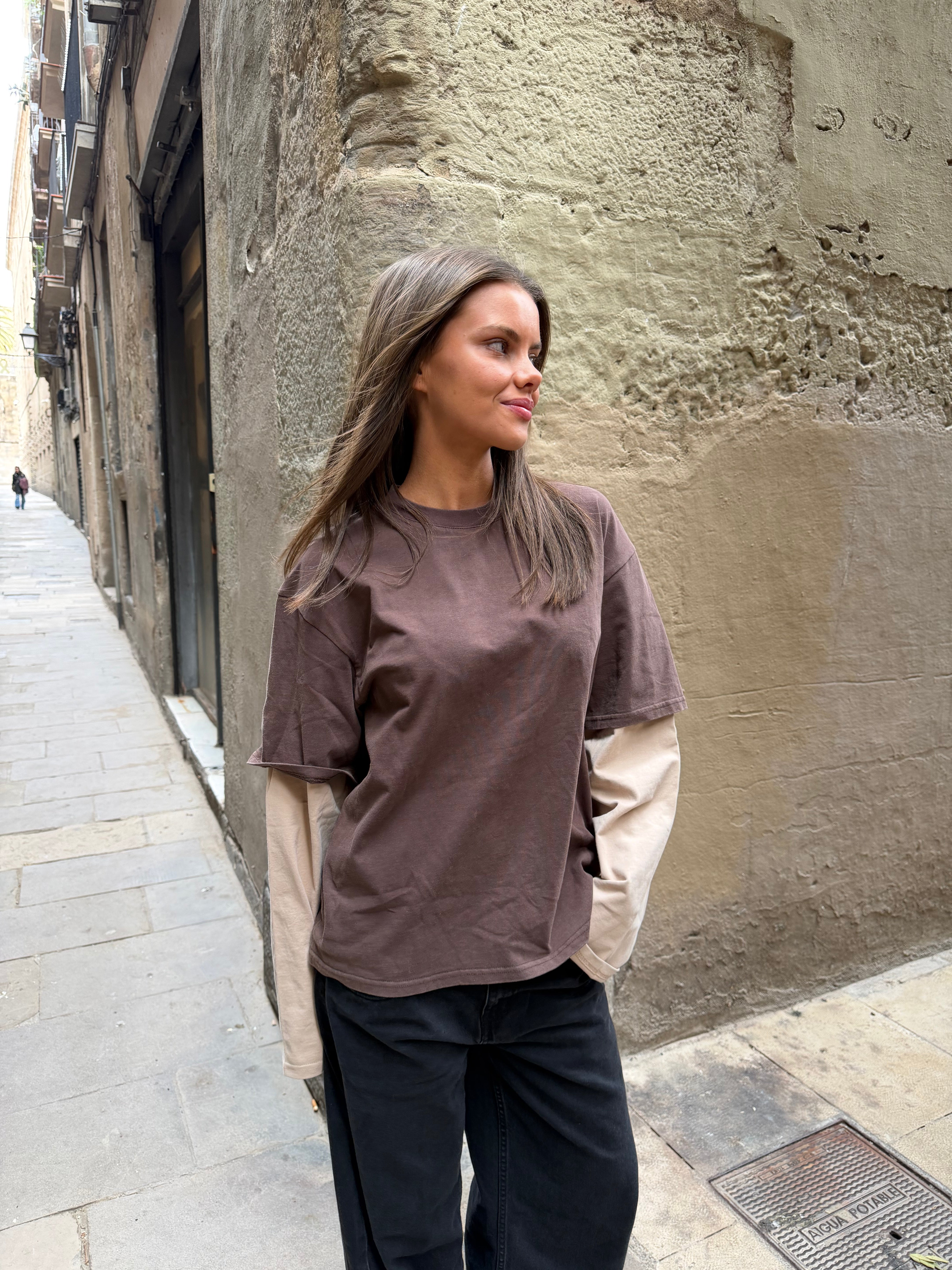 ALVIA LAYERED TEE - DARK BROWN/BEIGE