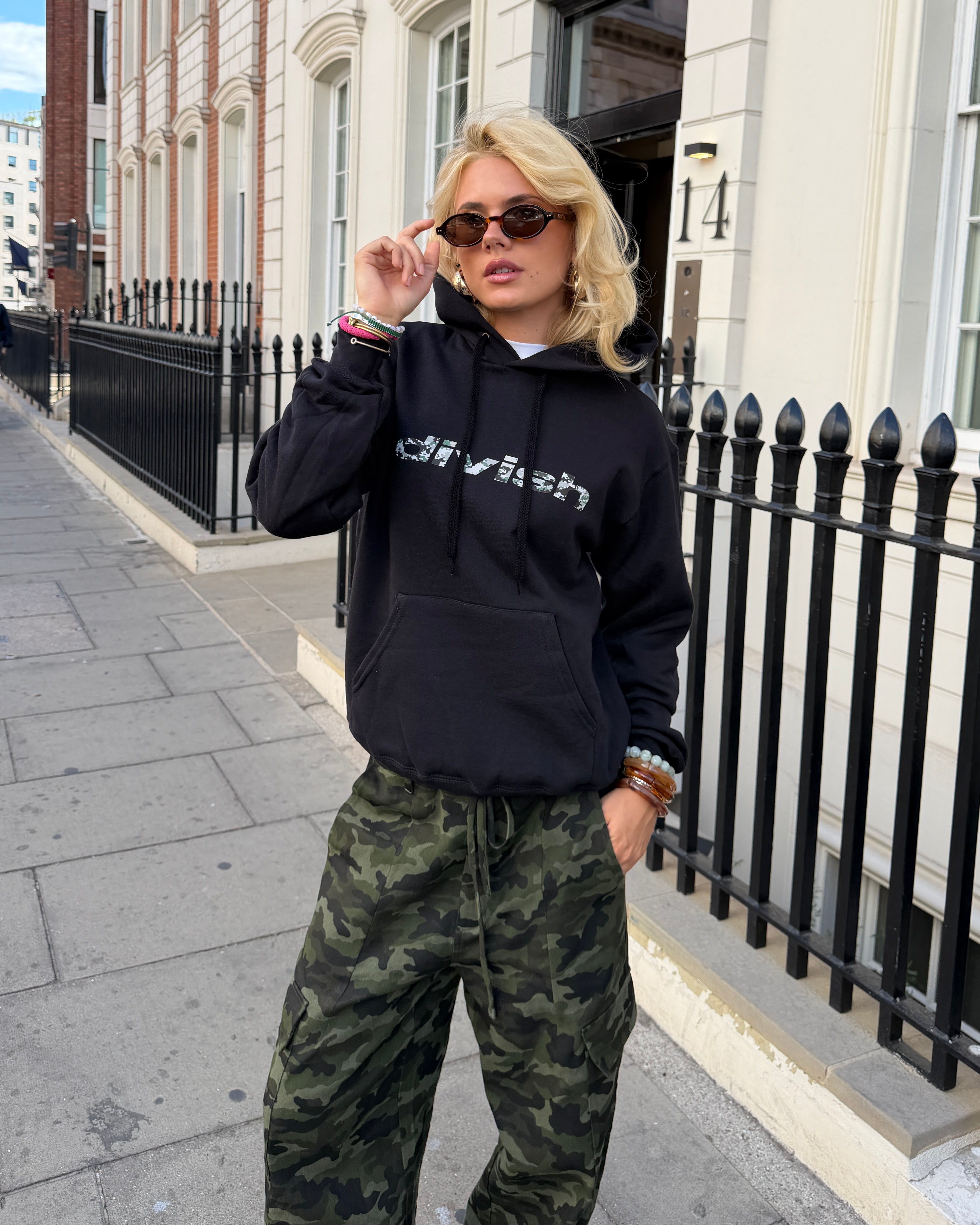 DEA HOODIE - BLACK