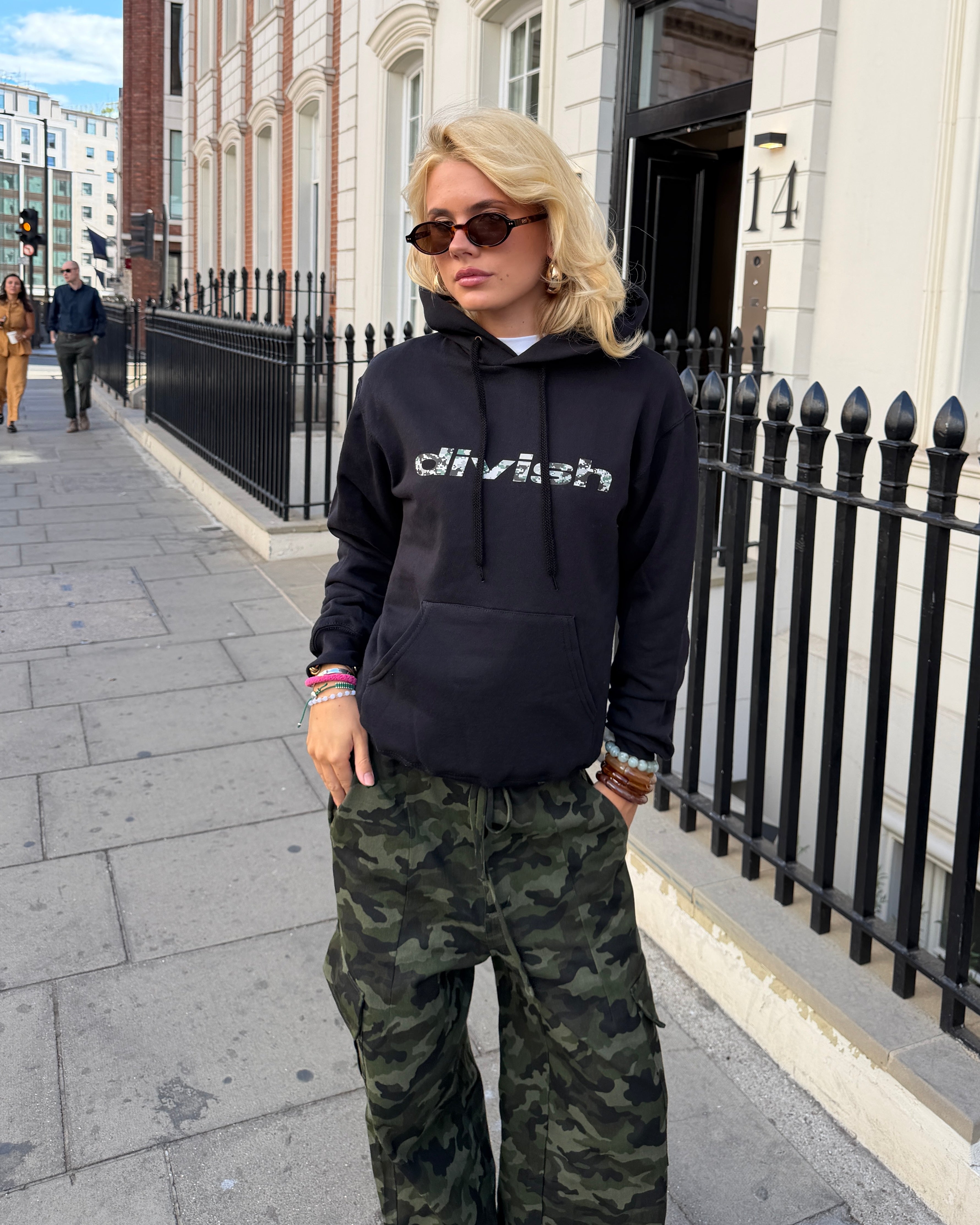 DEA HOODIE - BLACK