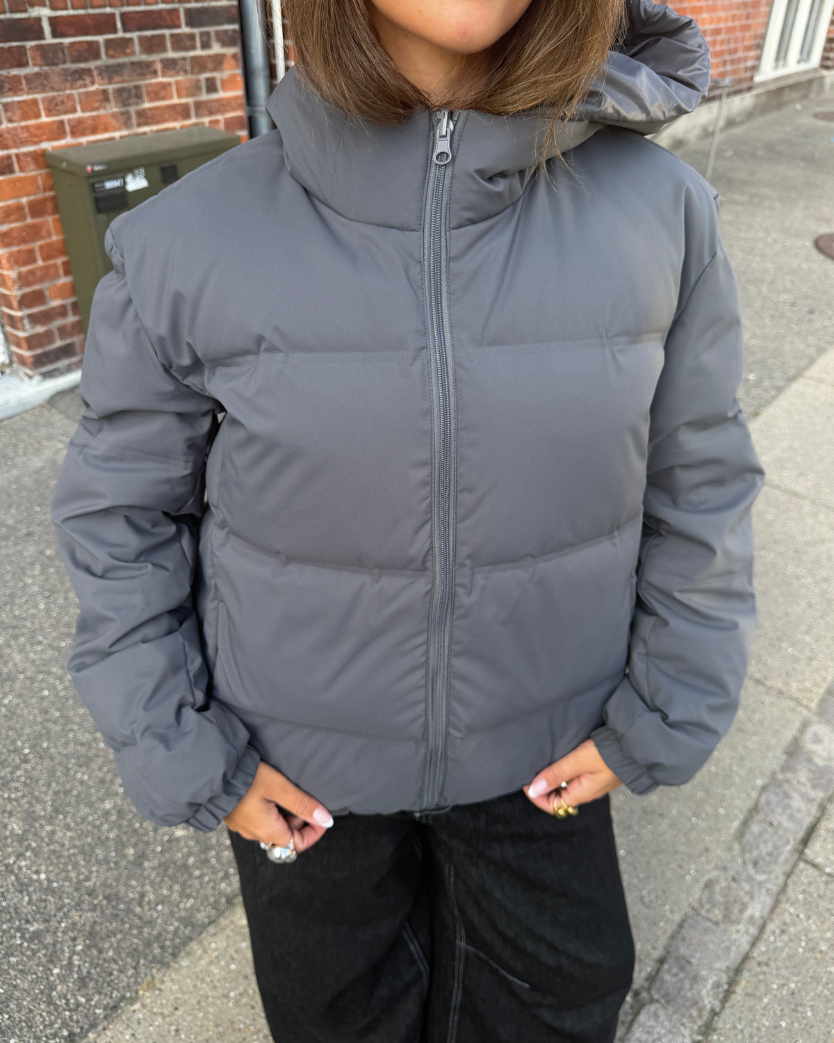 ALMA DOWN JACKET i dark grey – billede 2