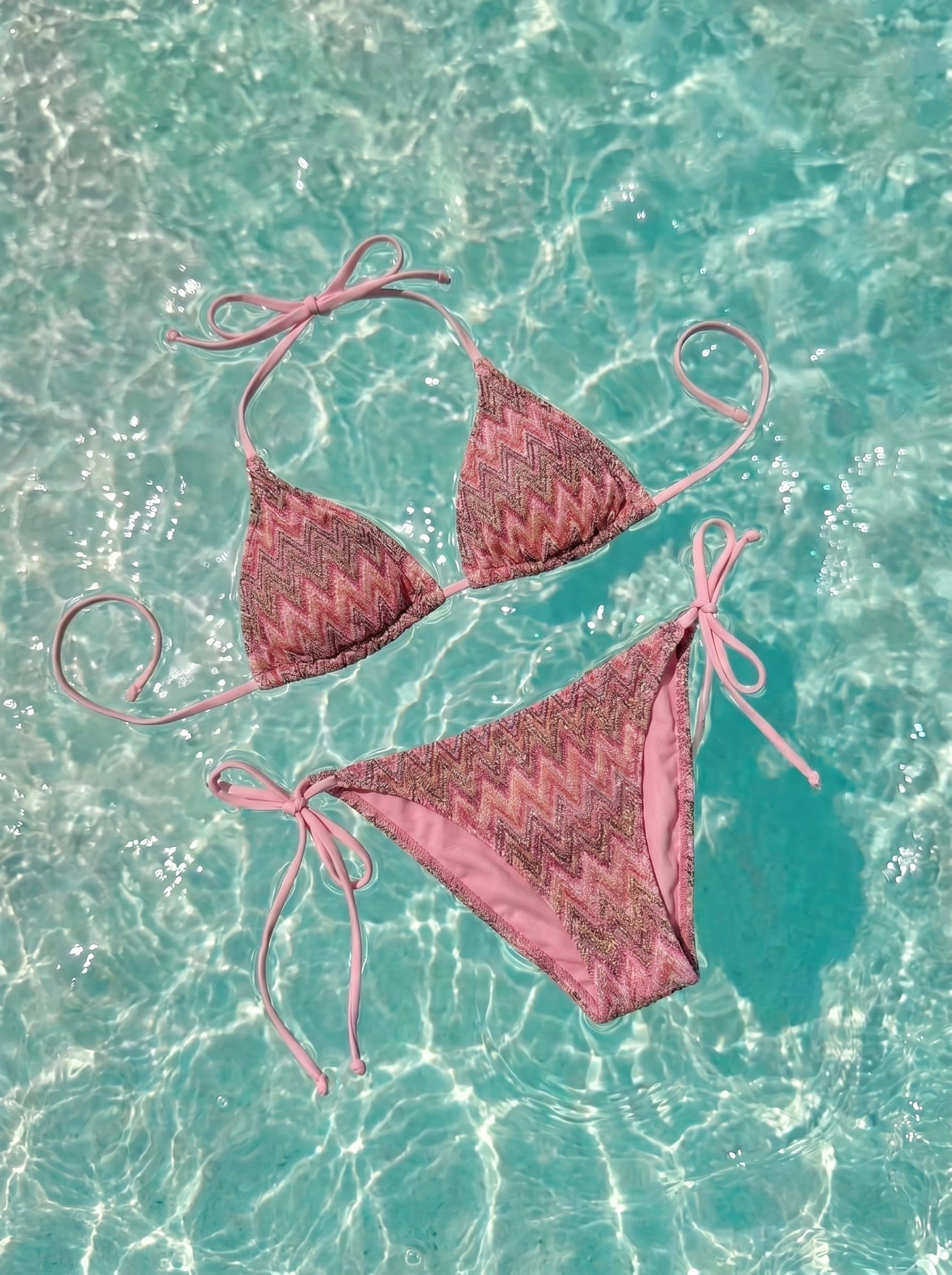 ADA KNITTED BIKINI TOP - ROSE JAQUARD PATTERN - Dinvintageshop