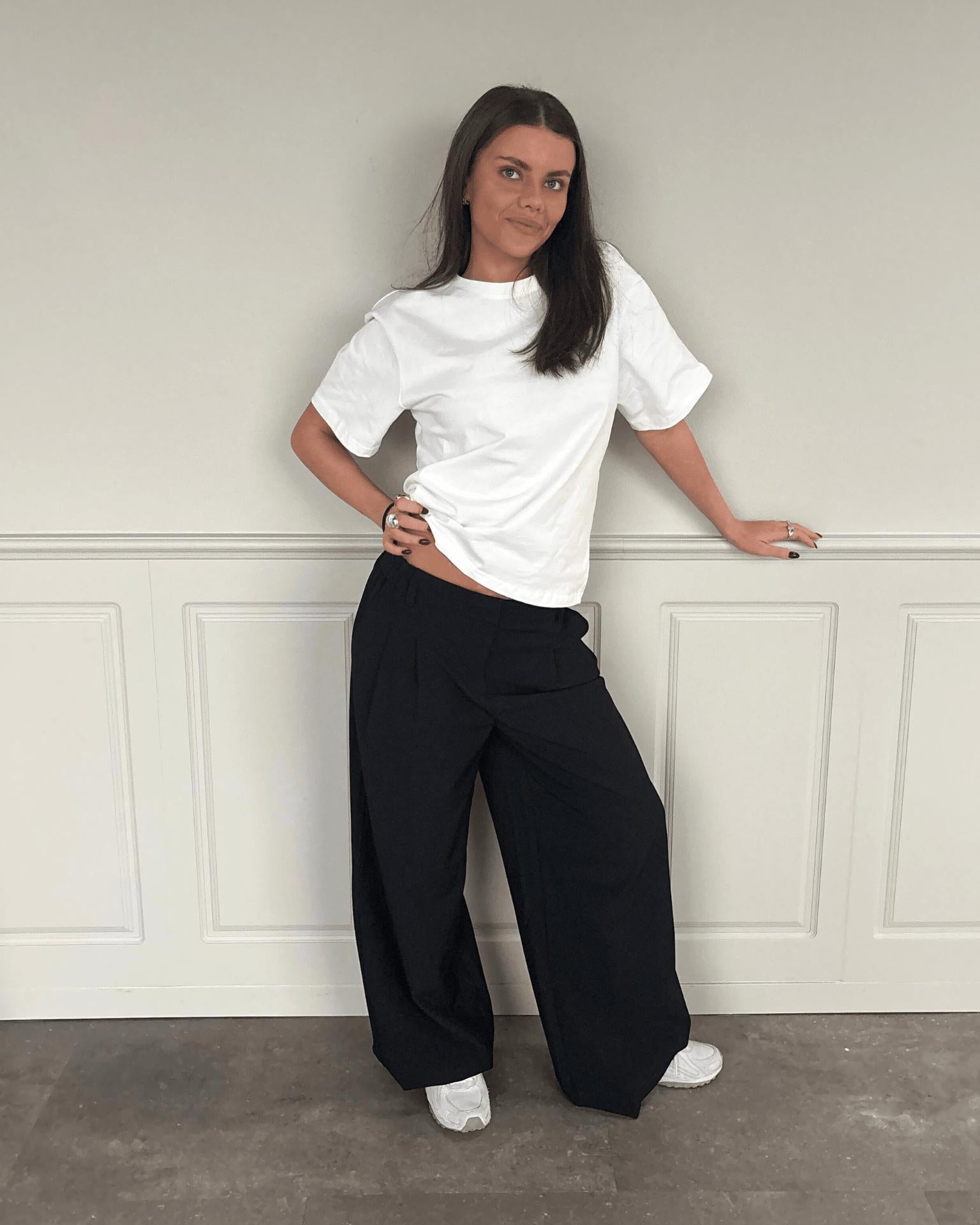 AIA BAGGY SUIT PANT - BLACK