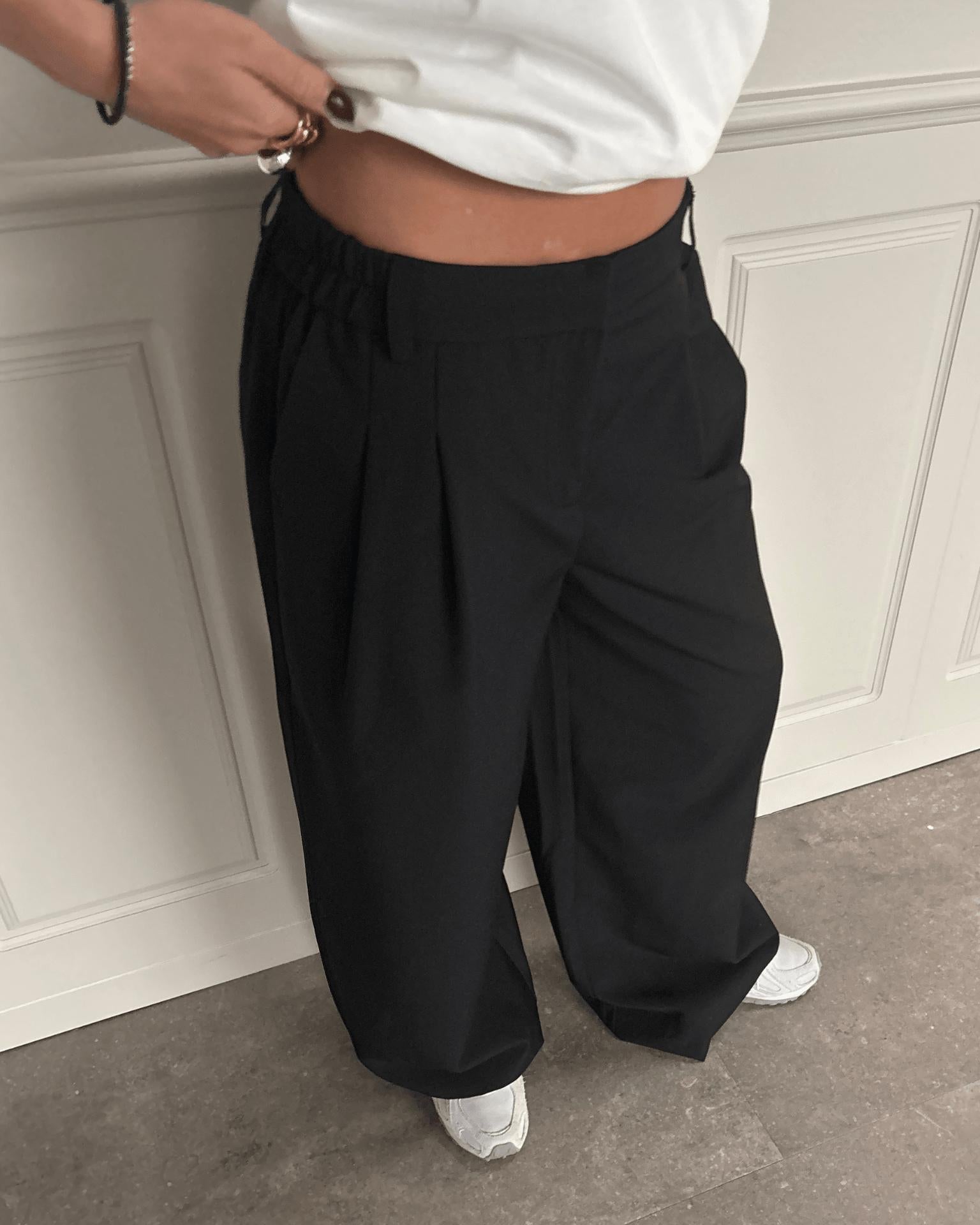 AIA BAGGY SUIT PANT - BLACK