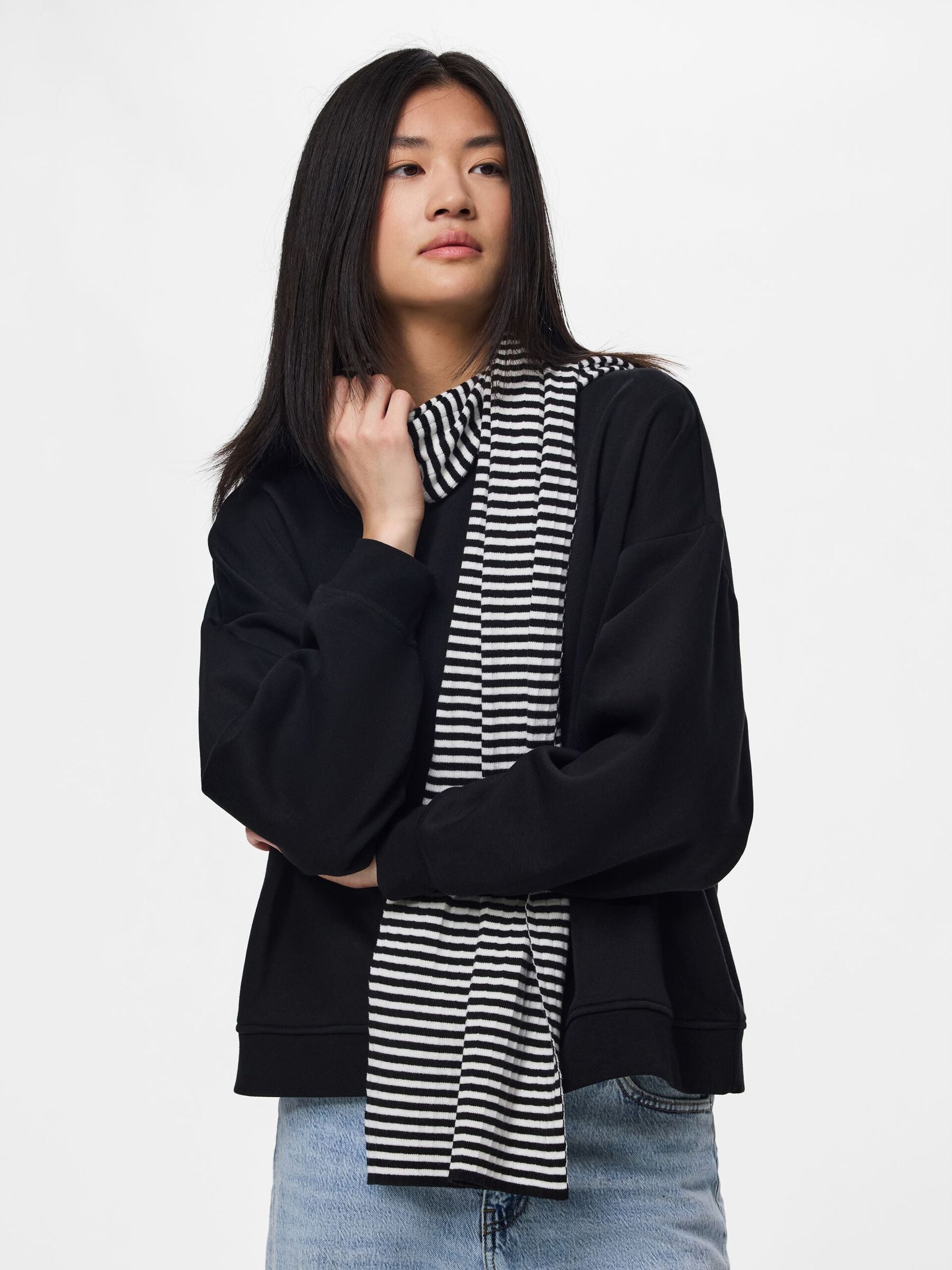ALBERTE TØRKLÆDE - BLACK/WHITE - Dinvintageshop