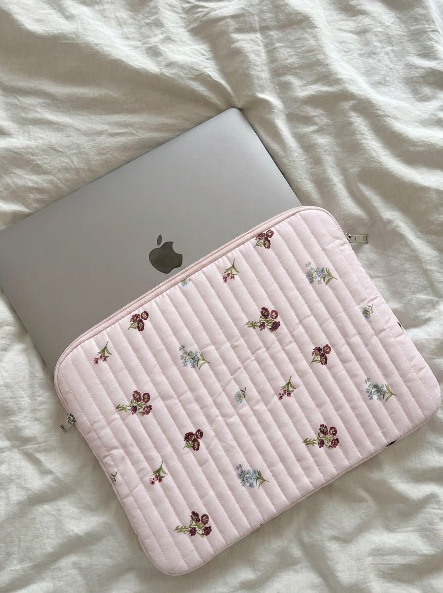 ANNA COMPUTER SLEEVE - LIGHT LIAC FLOWERS - Dinvintageshop