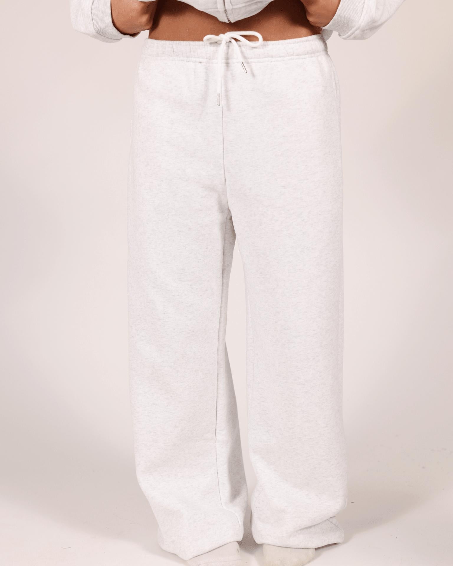 BAGGY SWEATPANTS - LIGHT GREY