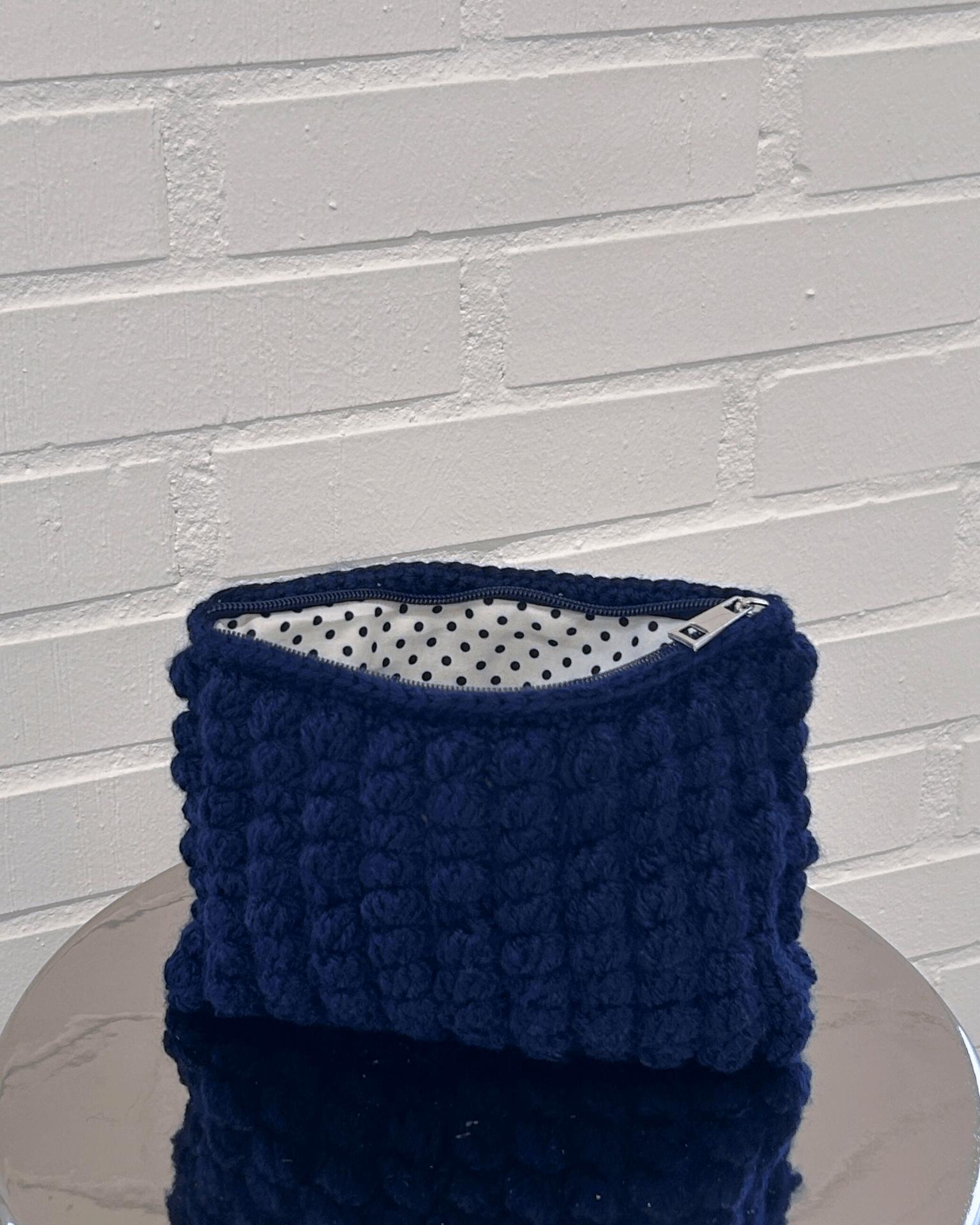 CROCHET CLUTCH - NAVY