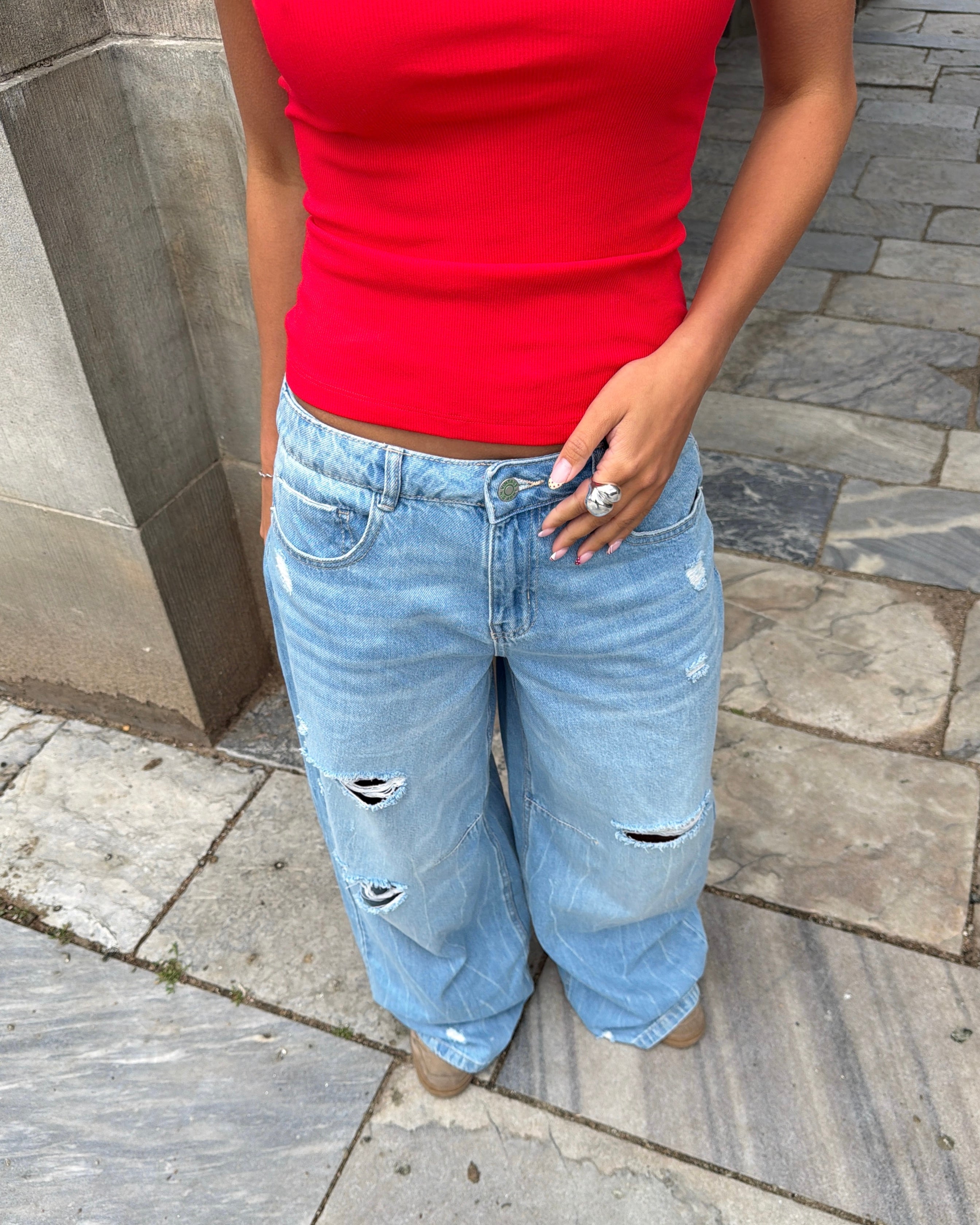 EMMA BAGGY JEANS - LIGHT BLUE RIPPED