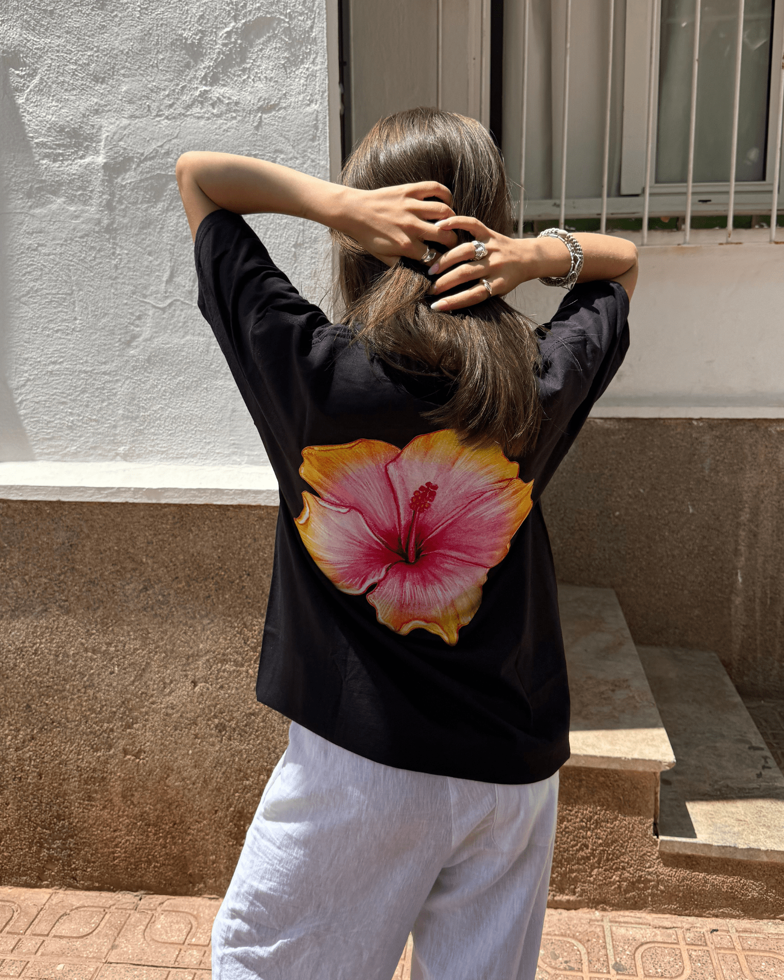 HAWAII (gul) UNISEX T-SHIRT (rygprint) - SORT - Dinvintageshop