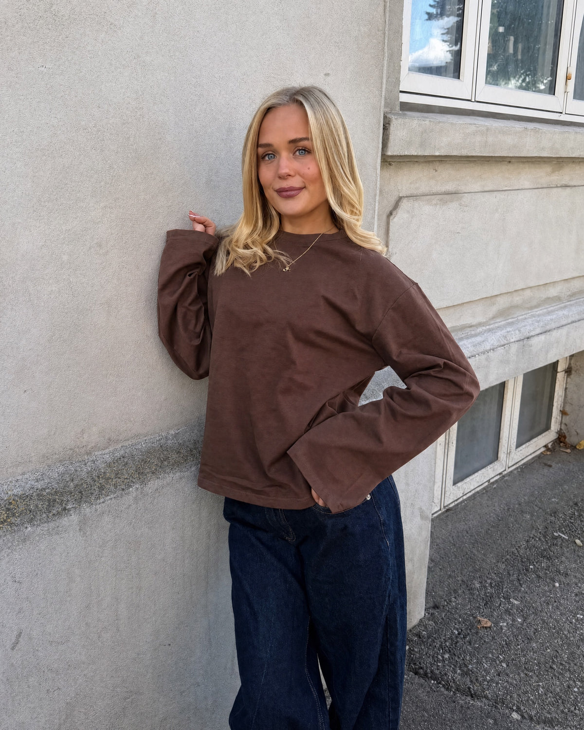 MYNTE TEE - BROWN