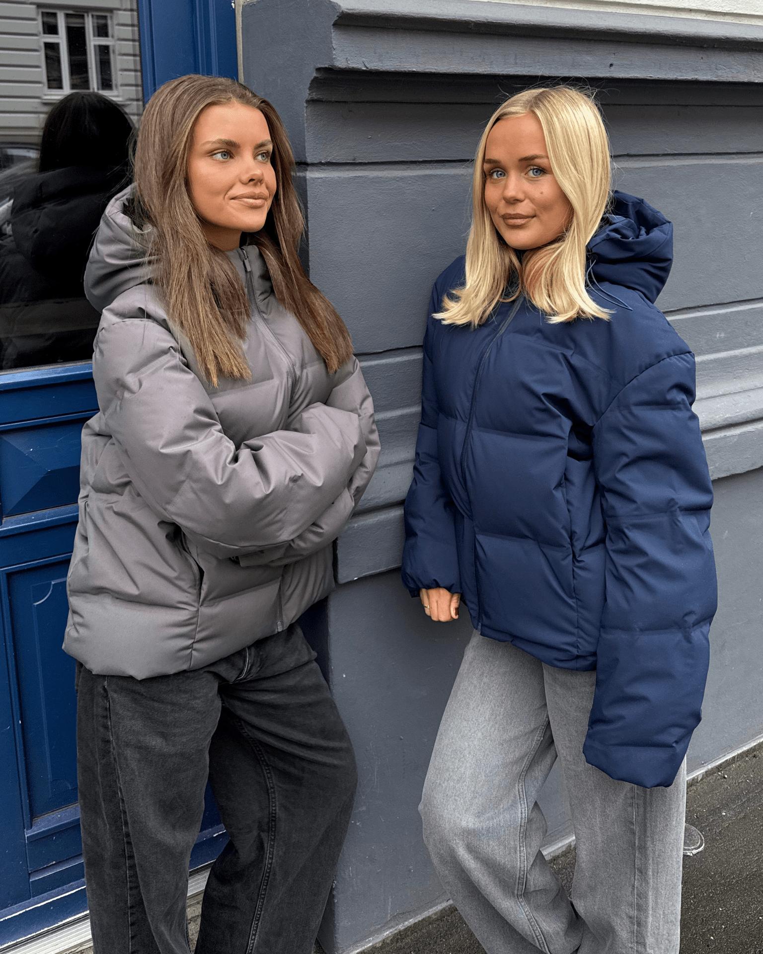 ISA DOWN JACKET - NAVY