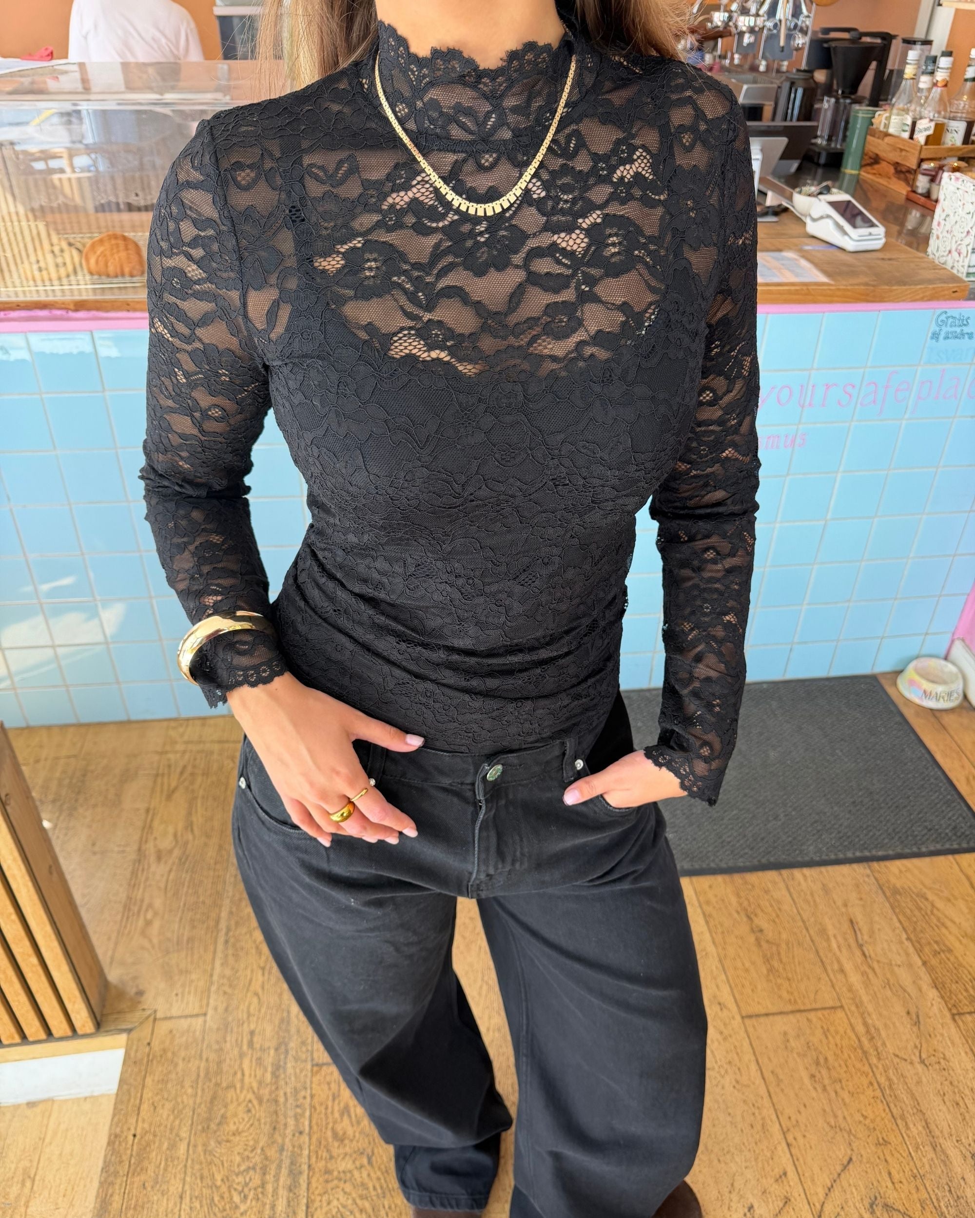 LEXI LACE TOP - BLACK - Dinvintageshop