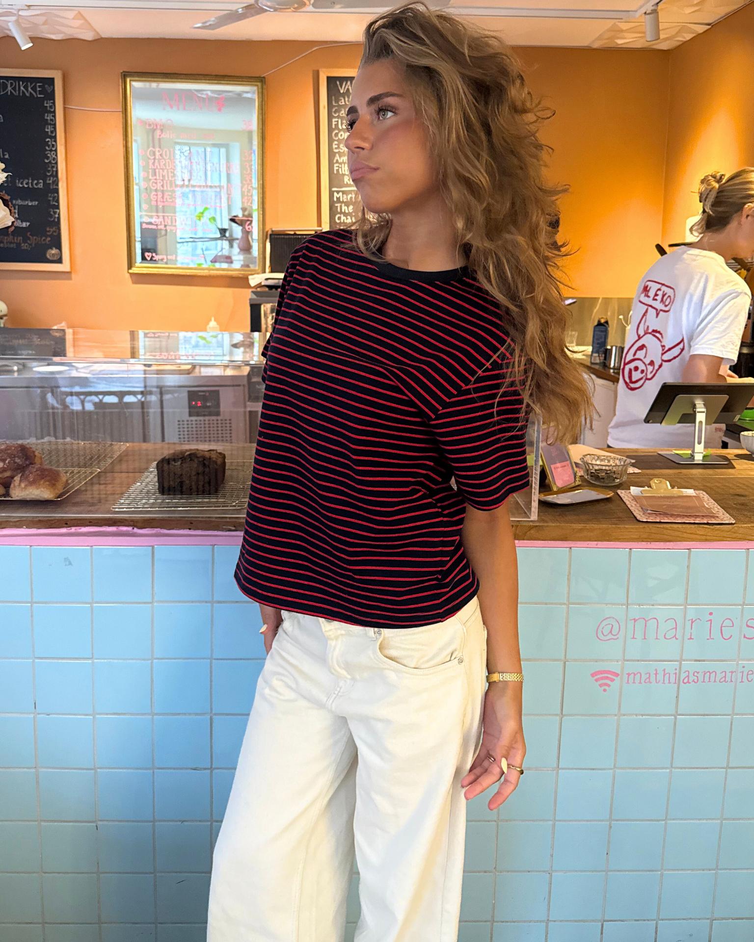 LYKKE STRIPE TEE - NAVY/RED