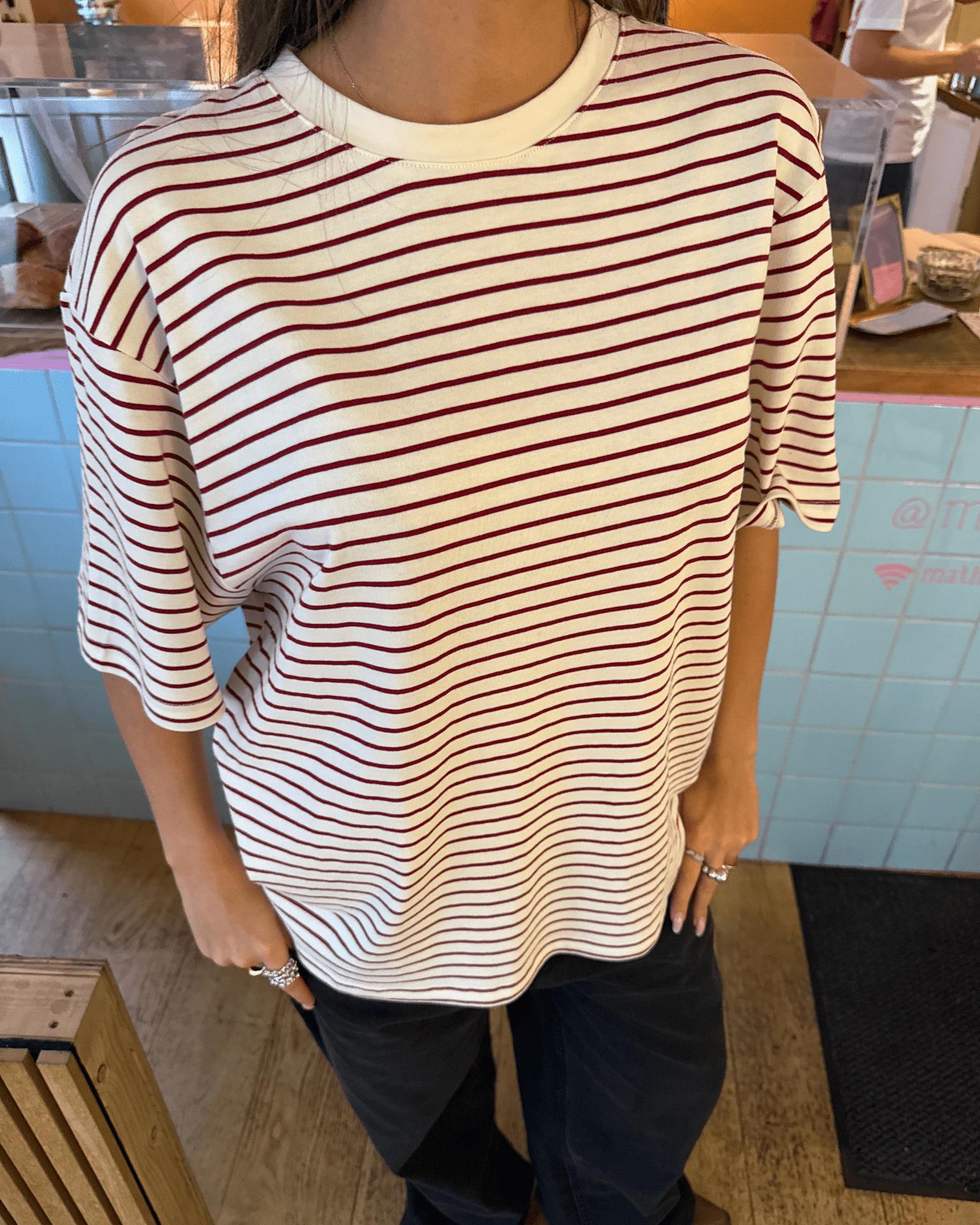LYKKE STRIPE TEE - WHITE/WINE RED