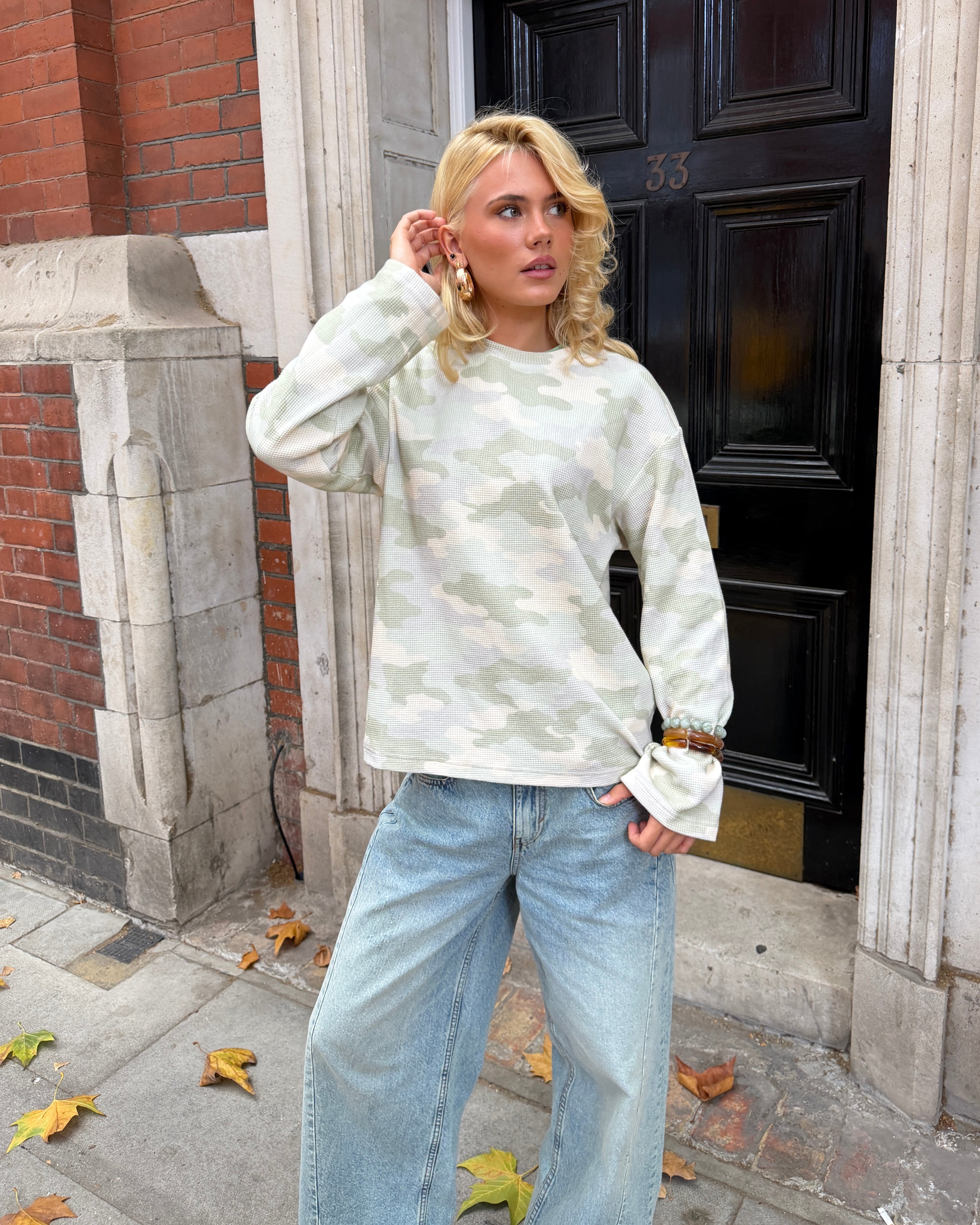 RONJA TEE - GREEN CAMO - Dinvintageshop