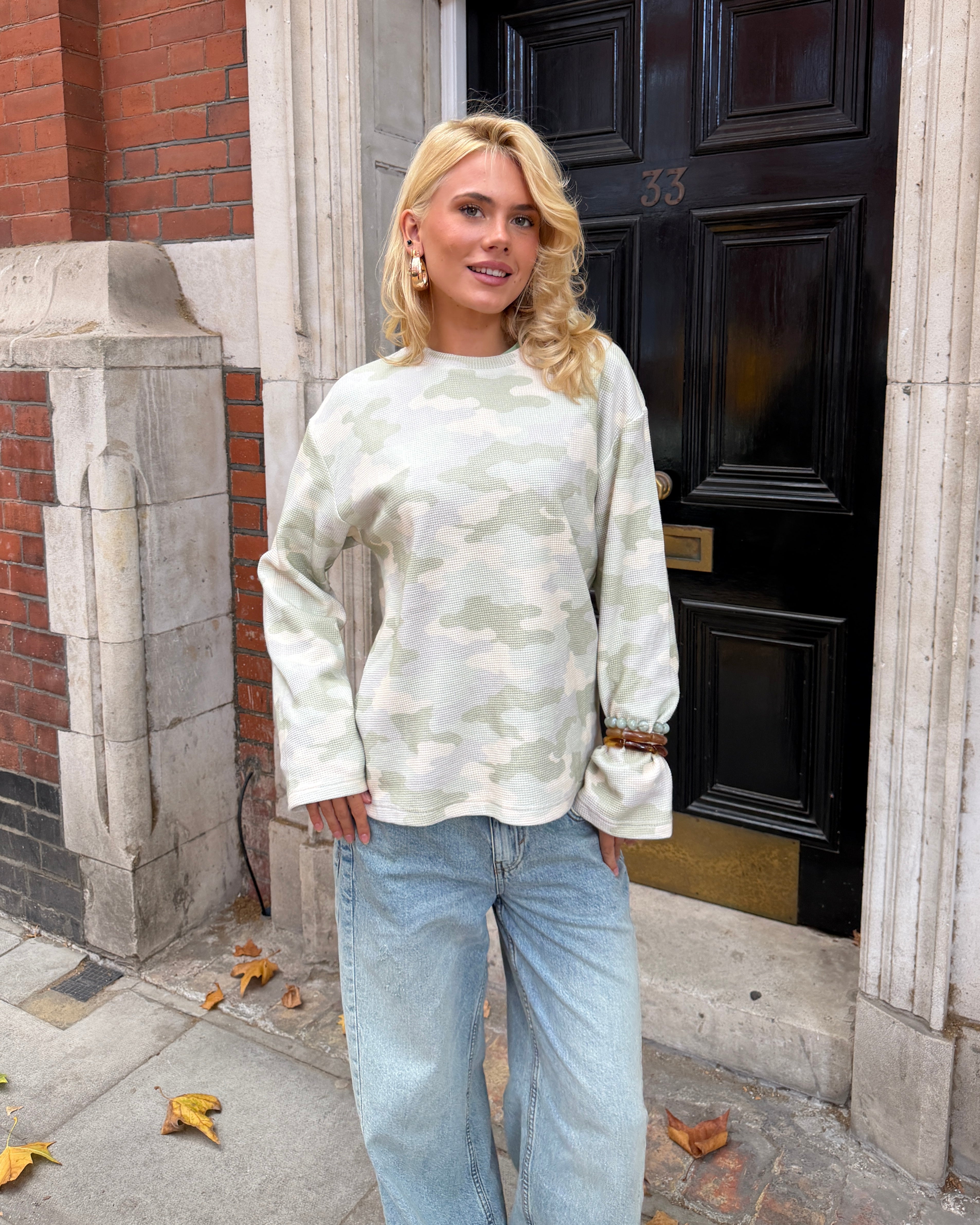 RONJA TEE - GREEN CAMO - Dinvintageshop