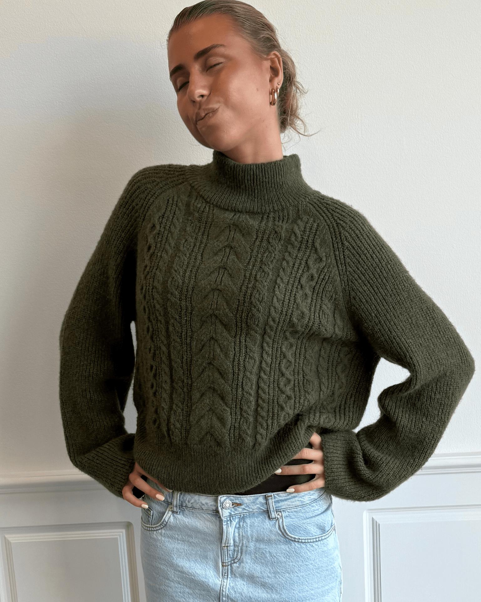 THERESA CABLE KNIT - GREEN