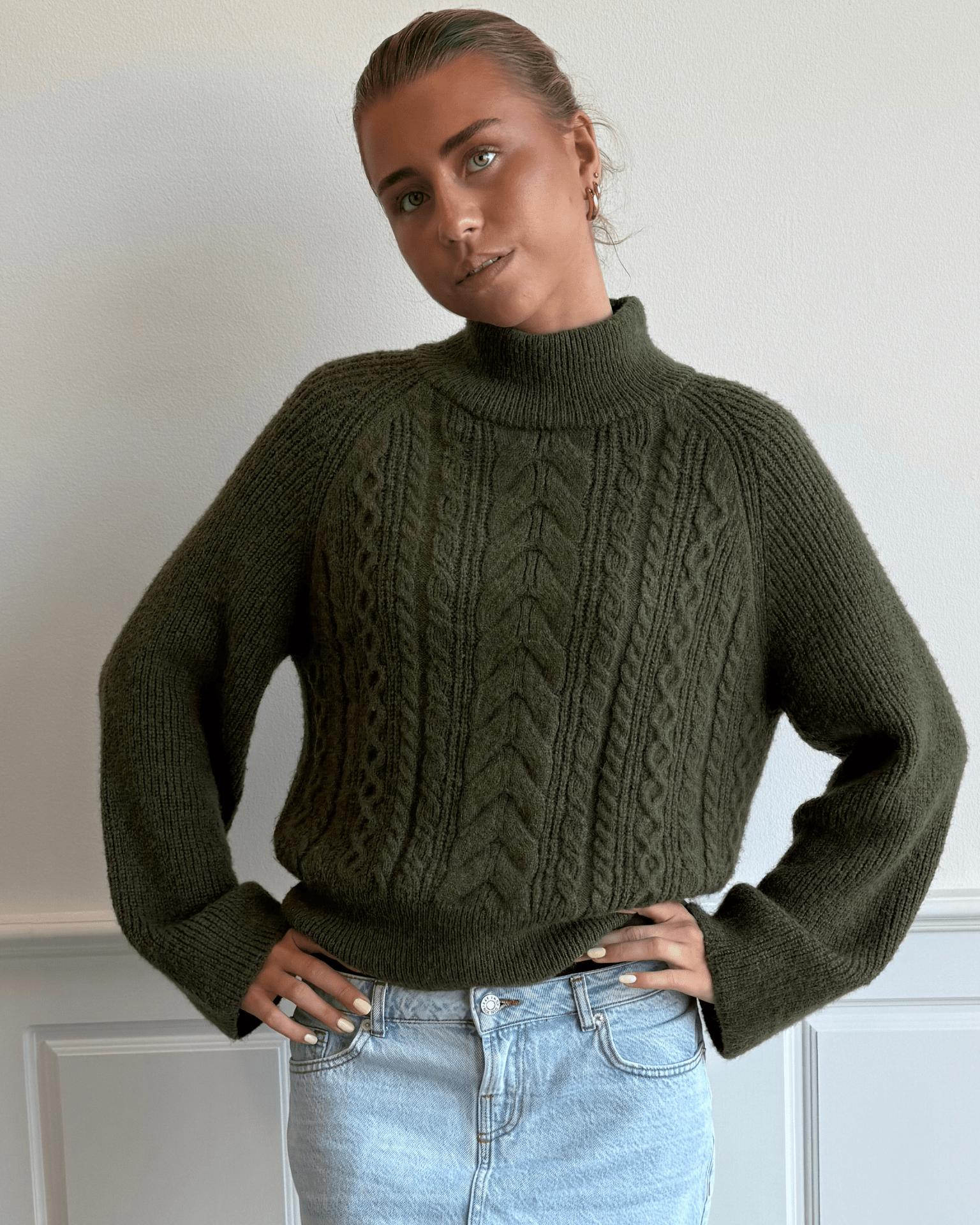 THERESA CABLE KNIT - GREEN