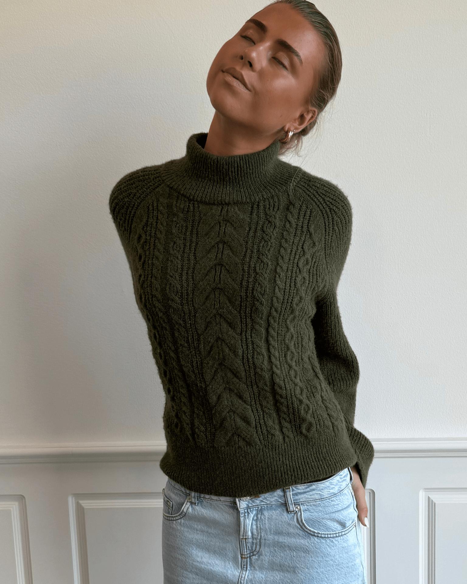 THERESA CABLE KNIT - GREEN
